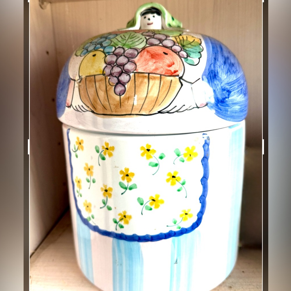 Horchow Italy Ceramic Large  9x11 In Lidded Canister